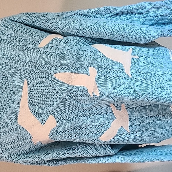 Official Taylor Swift 1989 Cardigan - Picture 3 of 4